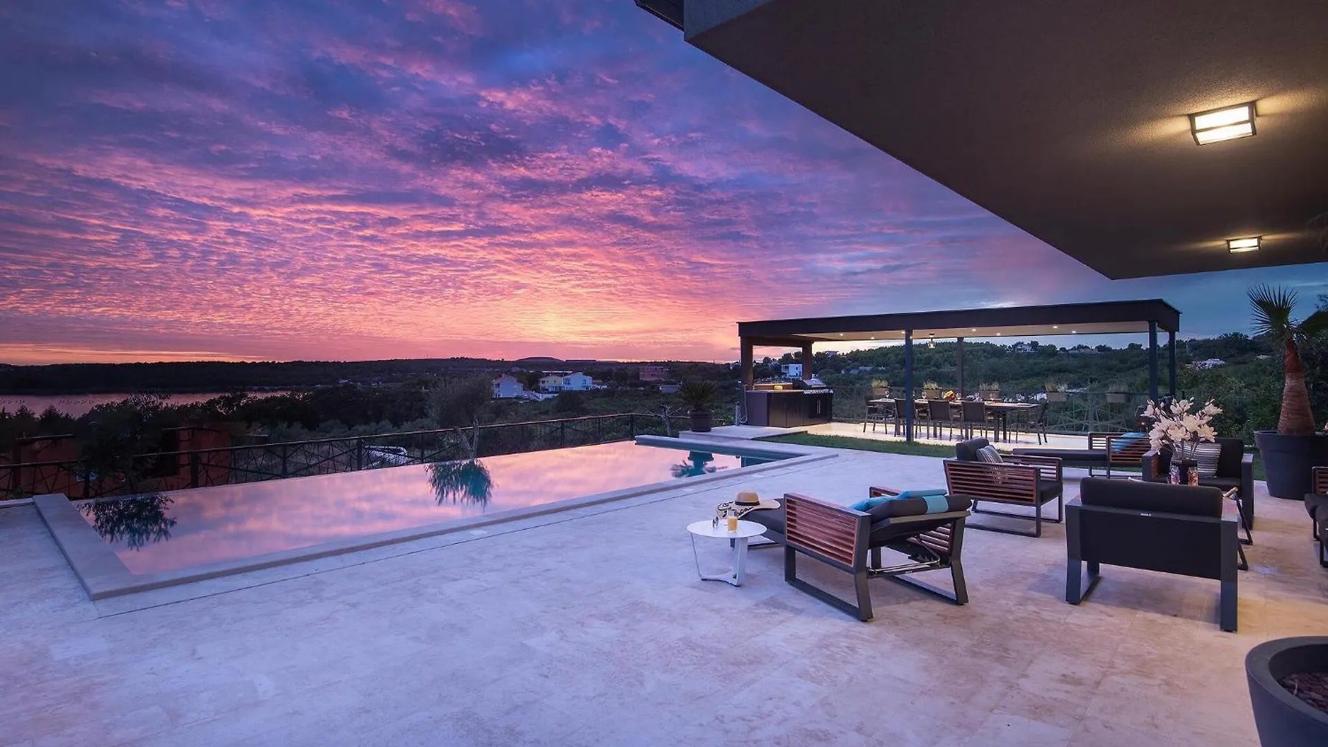 Awesome Home In Medulin With House Sea View